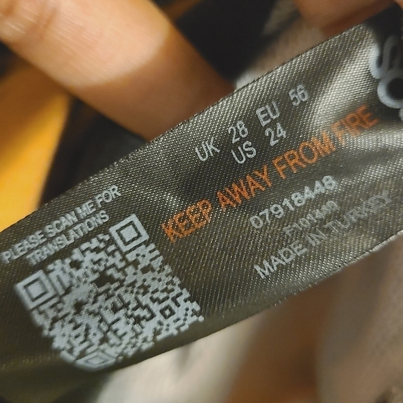 ASOS Design | Women's All Over Animal Zebra Printed Sweatshirt (US Size 24) - Picture 7 of 13